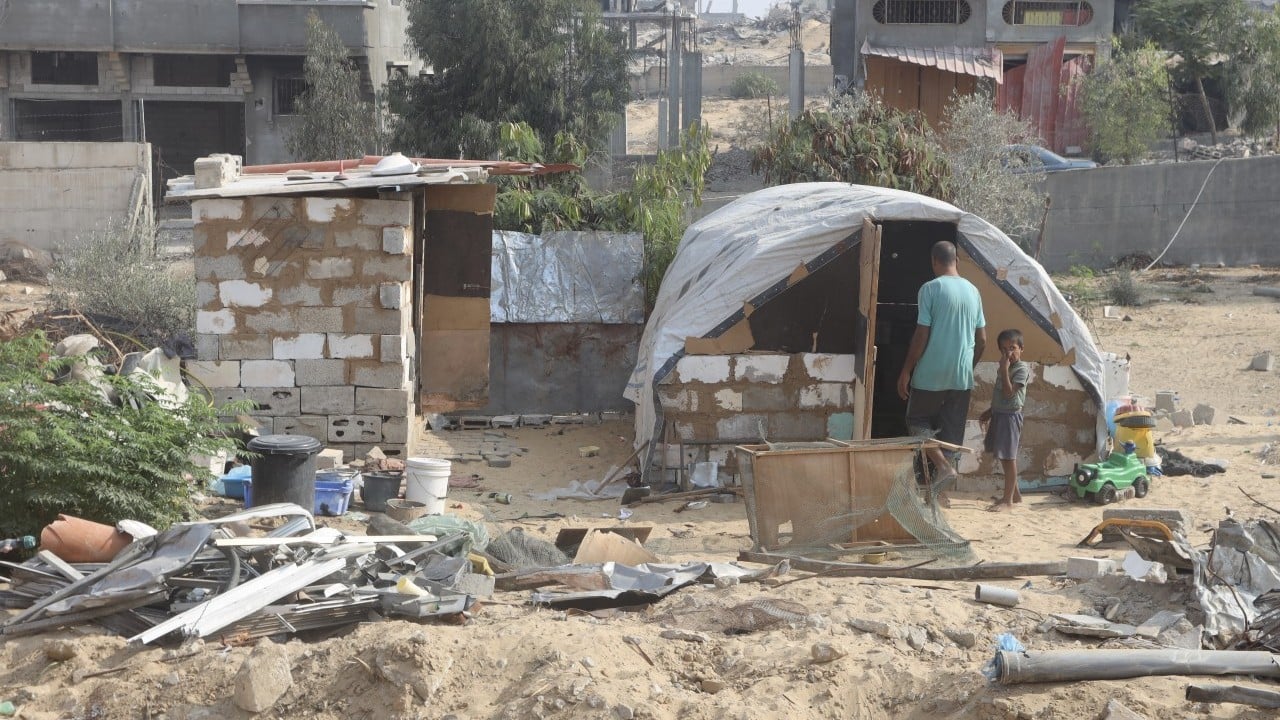 Foto - Han Yunus küllerinden doğuyor