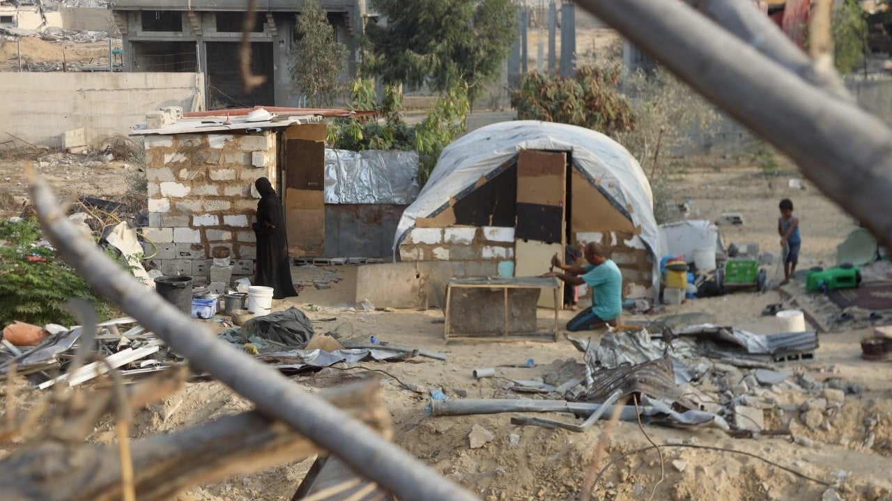 Foto - Han Yunus küllerinden doğuyor
