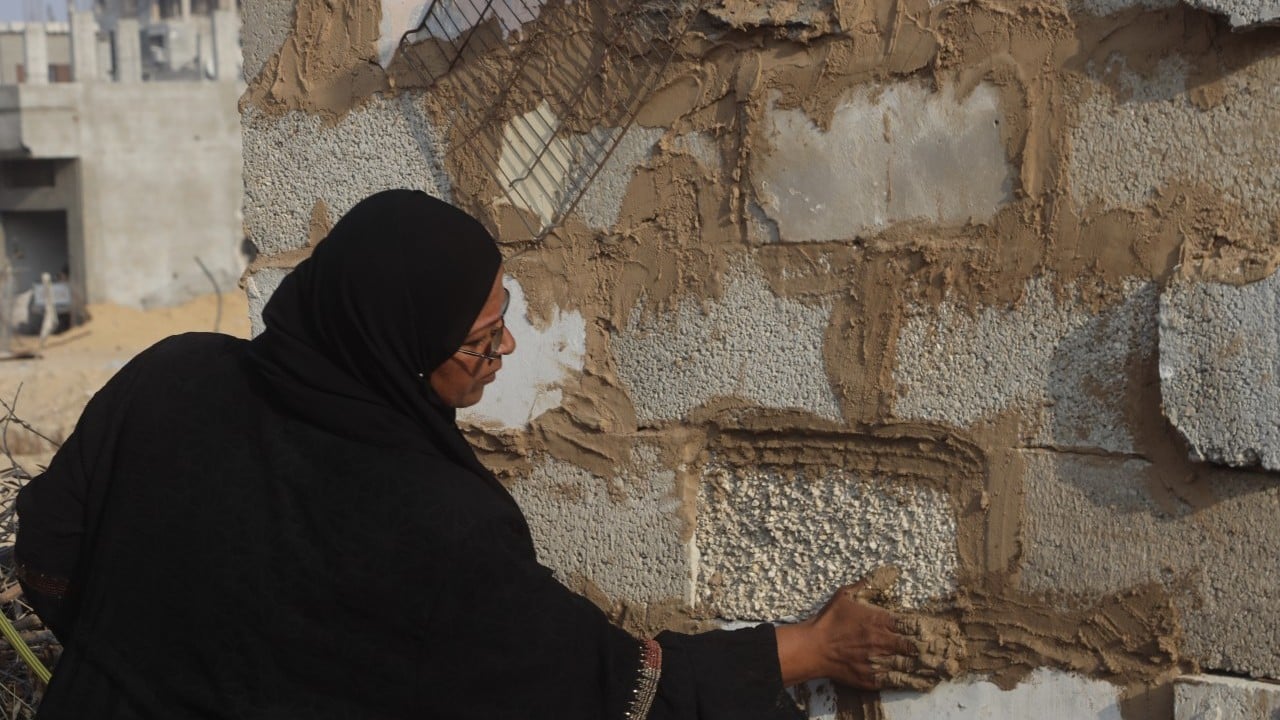Foto - Han Yunus küllerinden doğuyor