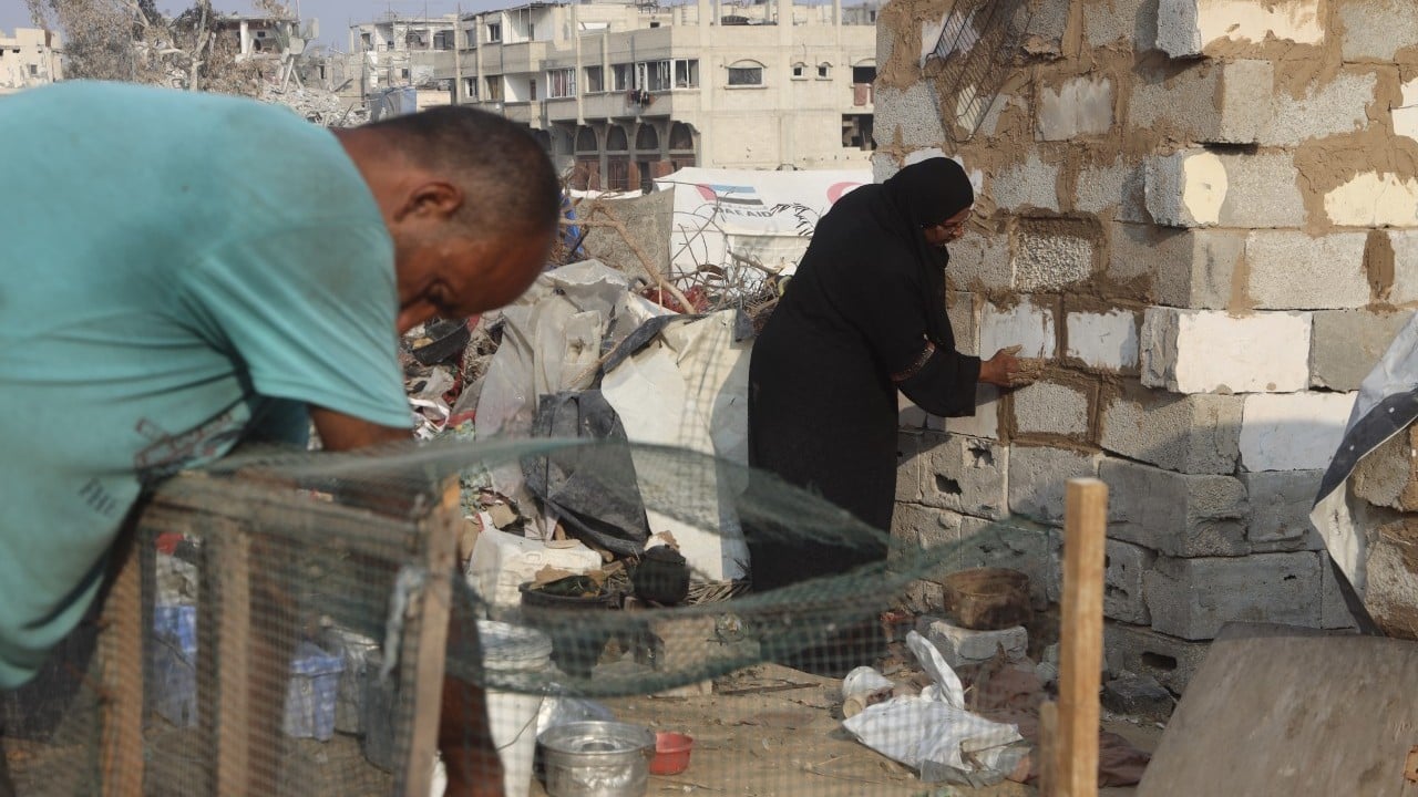 Foto - Han Yunus küllerinden doğuyor