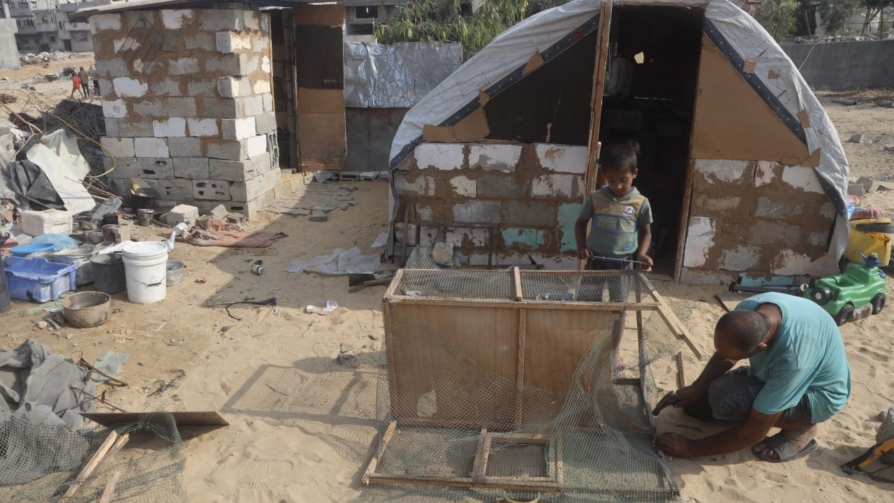 Foto - Han Yunus küllerinden doğuyor