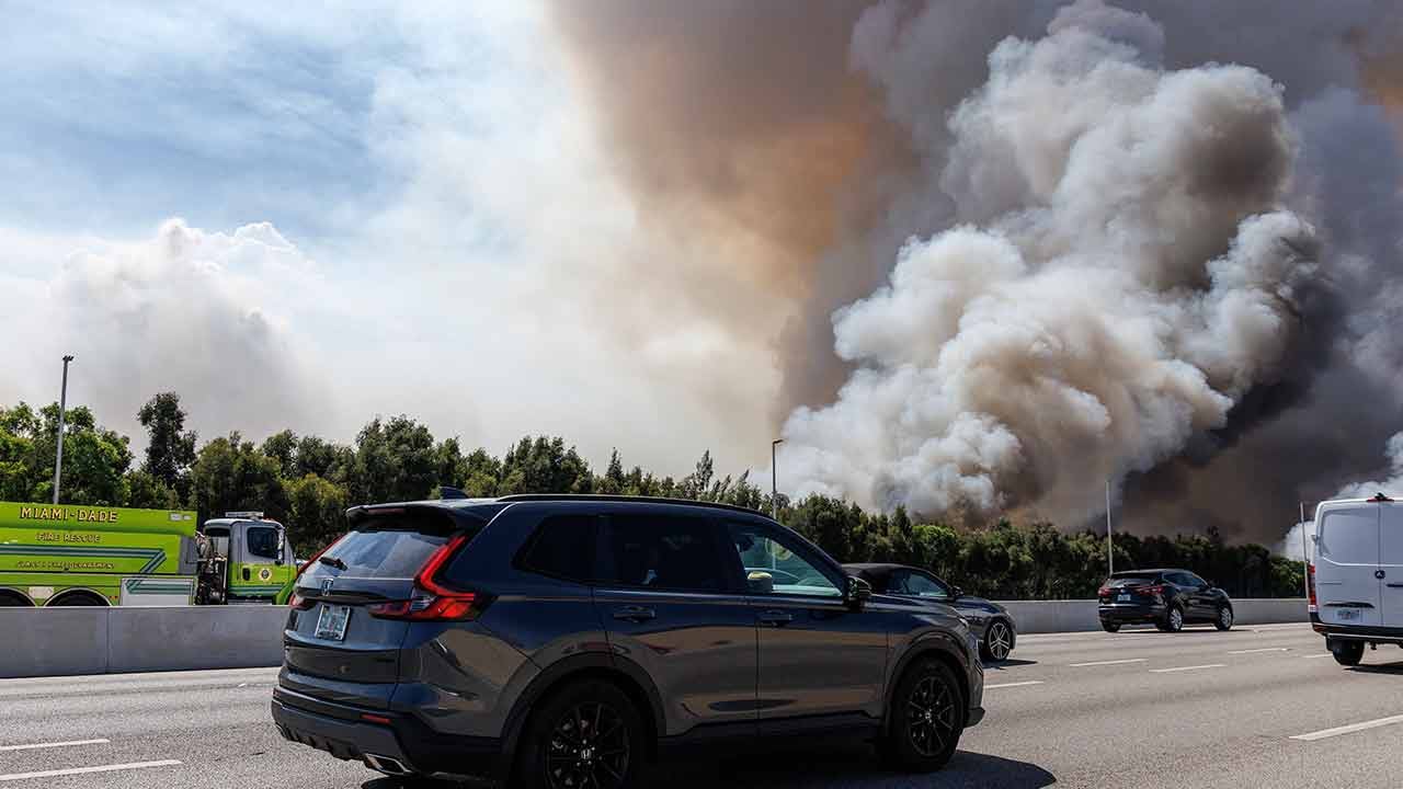 Foto - Hani çok ama çok güçlülerdi! Florida yanıyor, süper güç çaresiz
