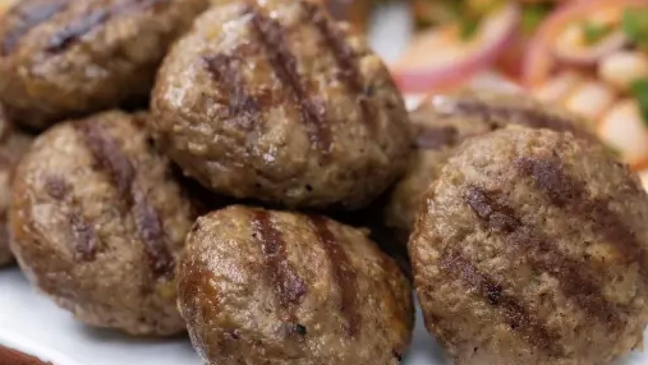 Foto - Harç hazırlama ve pişirmedeki küçük detaylar... Köfteyi sertleştiren 3 hata