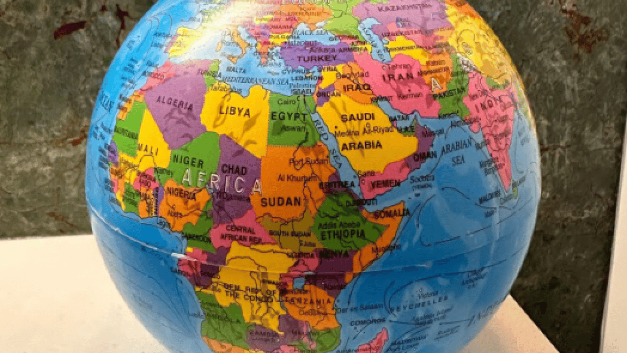 Haritada bulmak için büyüteç lazım: İşte dünyanın en küçük ülkeleri!