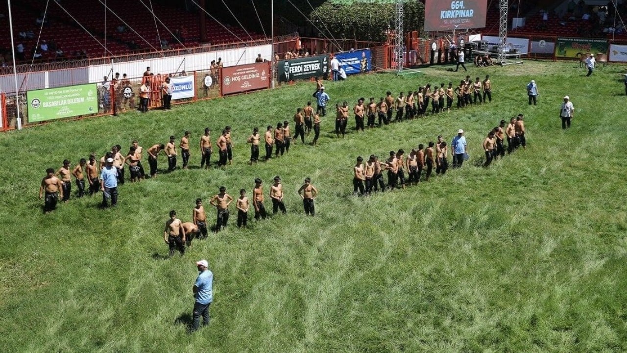 Foto - Has Bahçe dışına çıkarılıyor Kırkpınar er meydanı meydansız kaldı