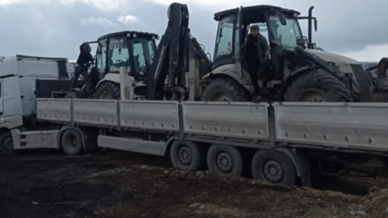 Foto - Hasan Arslan’dan Özgür Özel’e sert tepki: Lafla değil, listeyle konuşuyoruz