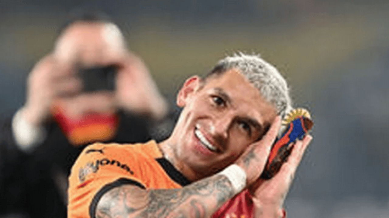 Foto - Hasan Şaş Galatasaraylı yıldıza öfke kustu: Menajerin mi oynuyor?