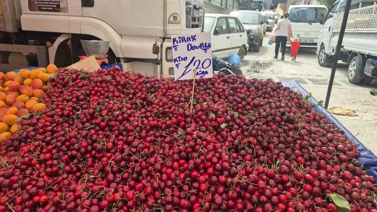 Foto - Hasat arttı, kiraz bollaştı: Fiyatlar 70 liraya kadar düştü