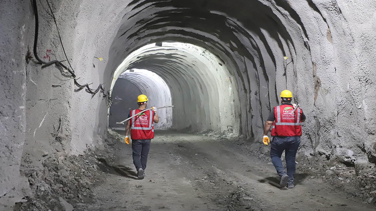 Hatay’a Türkiye'nin en büyük atık su tüneli