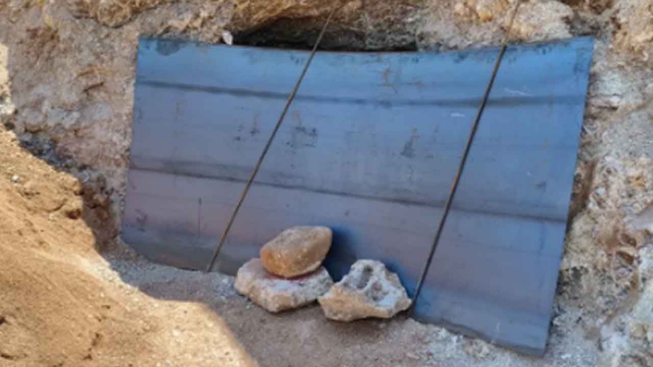 Foto - Hatay'da sıcak saatler: Kazıda bulundu, bölgeye giriş çıkışlar kapatıldı