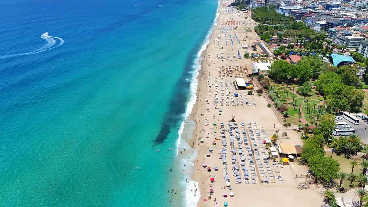 Foto - Hava 30, bıkkınlık 37 derece! Nem rekoru tatilcileri sahile döktü