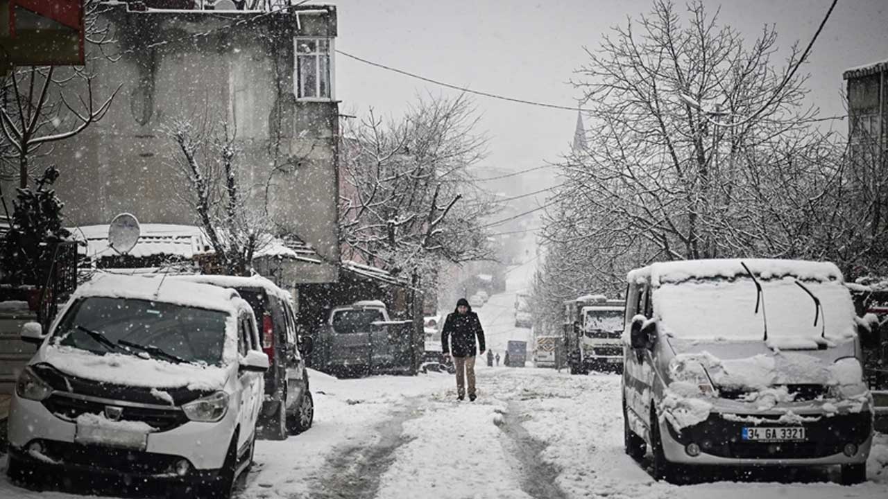 Foto - Hava bir anda değişecek! İstanbul'da kar, fırtına ve sağanak geliyor