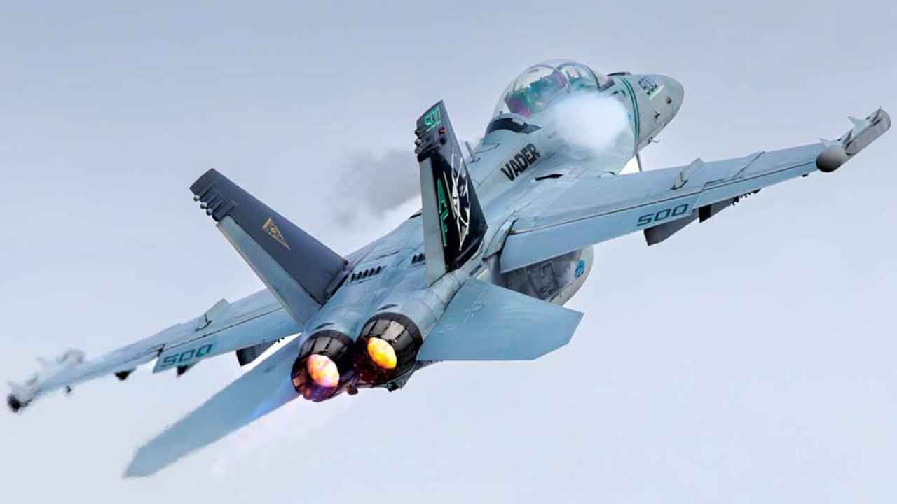 Foto - Hava savunma ve radarları bozan katil savaş uçağı EA-18G Growler: Eli kolunu sallaya sallaya ülkeye sızdı