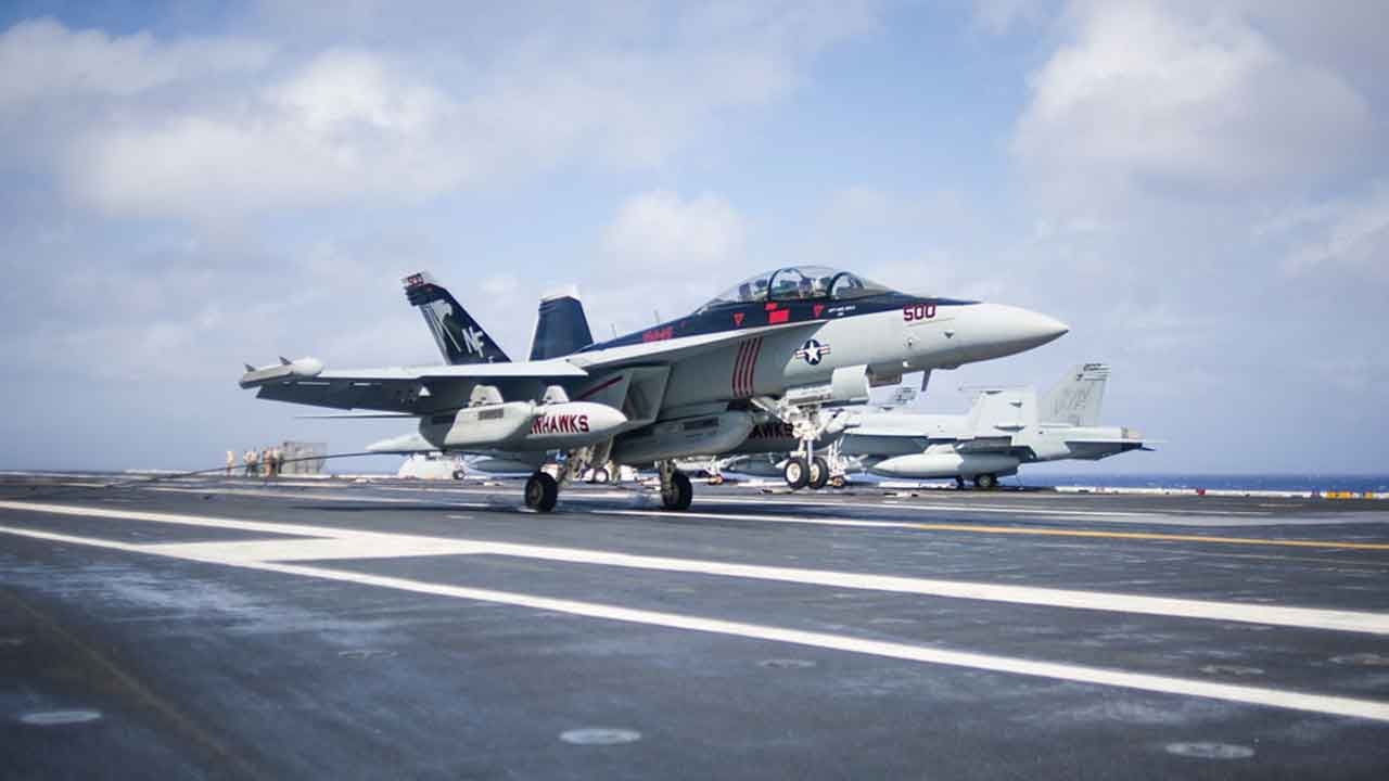 Foto - Hava savunma ve radarları bozan katil savaş uçağı EA-18G Growler: Eli kolunu sallaya sallaya ülkeye sızdı