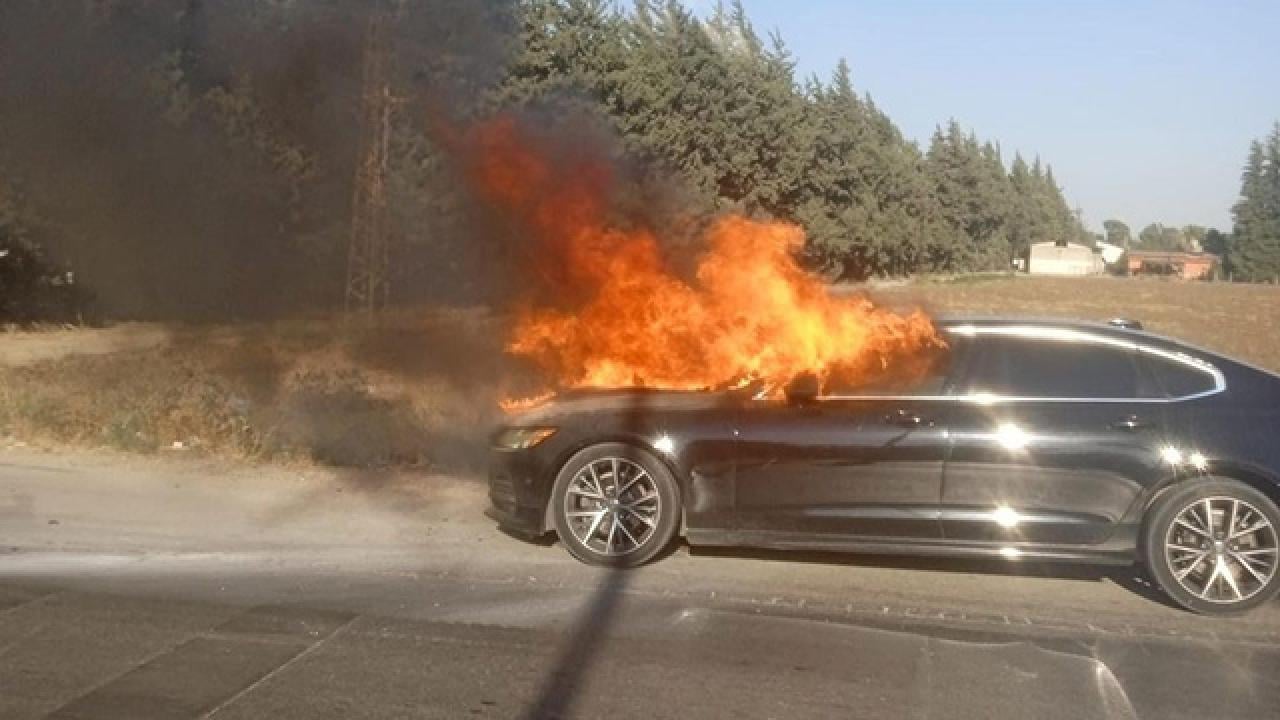 Foto - Havalar soğudu araç yangınları arttı! Uzmanı yapılması gerekilenleri açıkladı