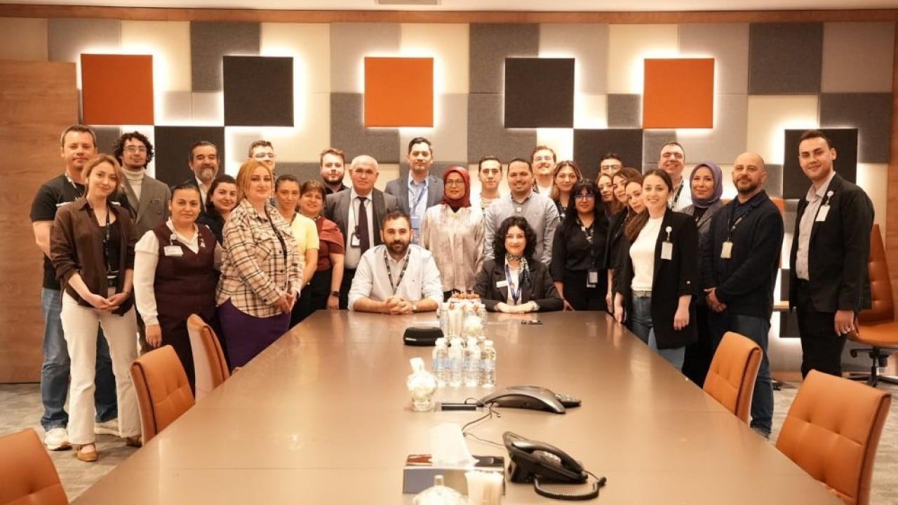 Foto - Havalimanına yılın ilk ödülü 'İnsanlık' kazandı