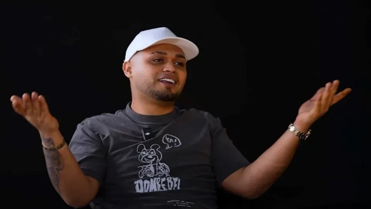 Havlayarak şarkı yapan rapçi Lvbel C5’in "namaz" çıkışı olay oldu! Herkes şaştı kaldı