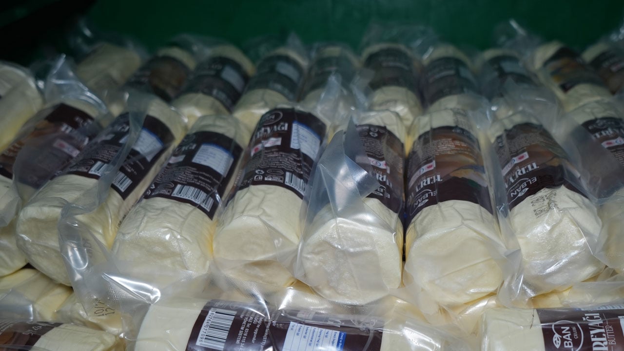 Foto - Hayata yeniden başlama hikayesi! Hükümlüler günde 20 ton süt işliyor