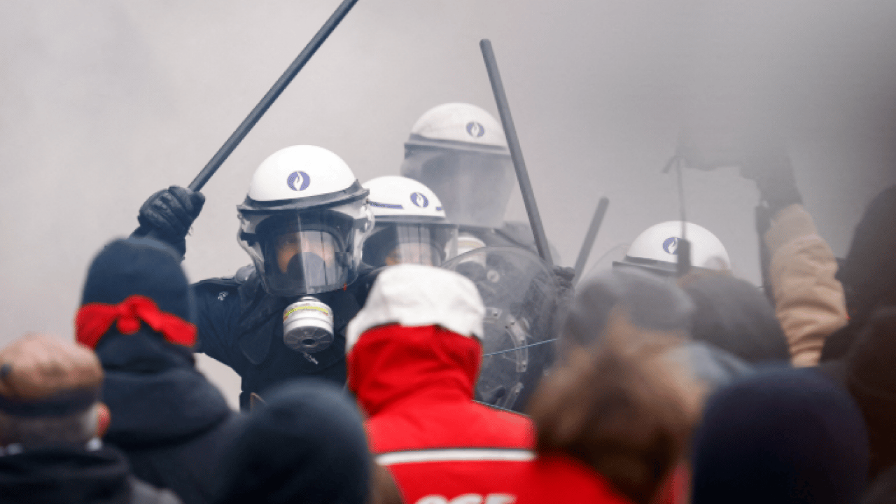 Foto - Hayatı durduran protestolar: İşte muhaliflerin imrendiği ülkenin son hali