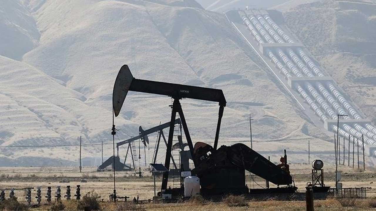 Foto - Haydut Amerika'dan petrol hamlesi