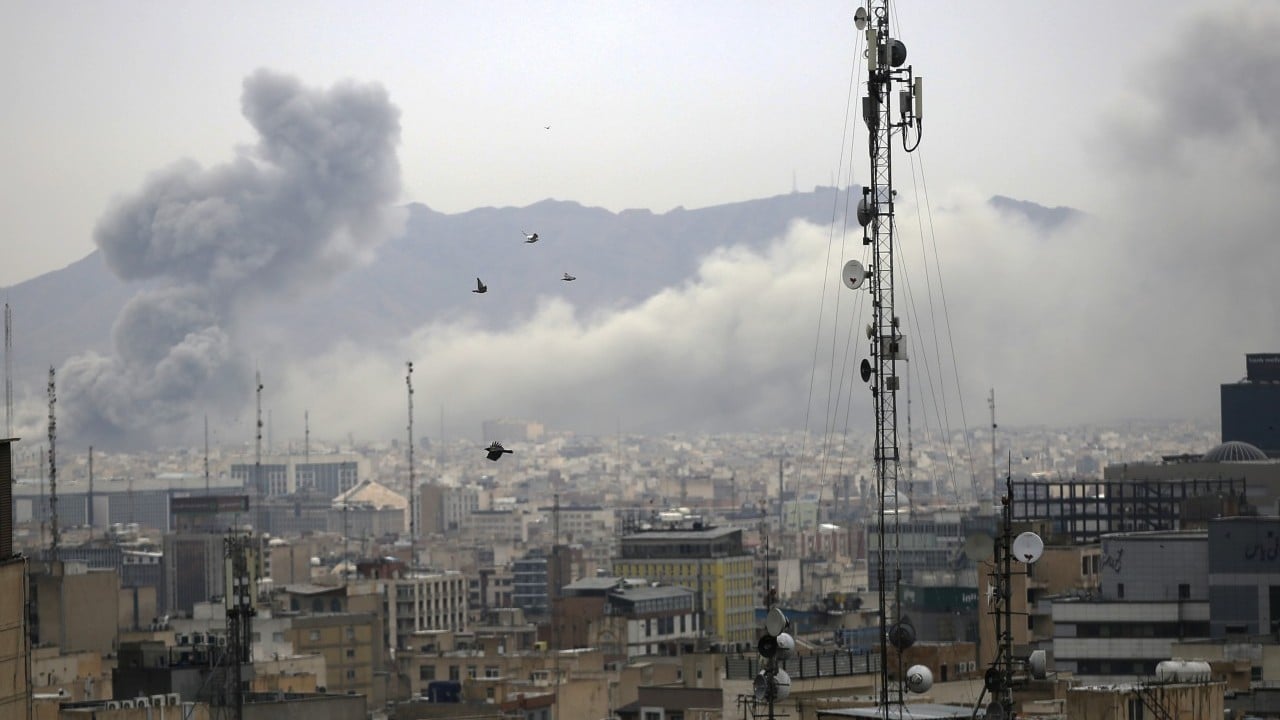 Foto - Haydutlar durmuyor: İran savaşı yeni safhaya geçiyor! Asker yığıyorlar, işte Trump'ın hedefindeki 3 bölge