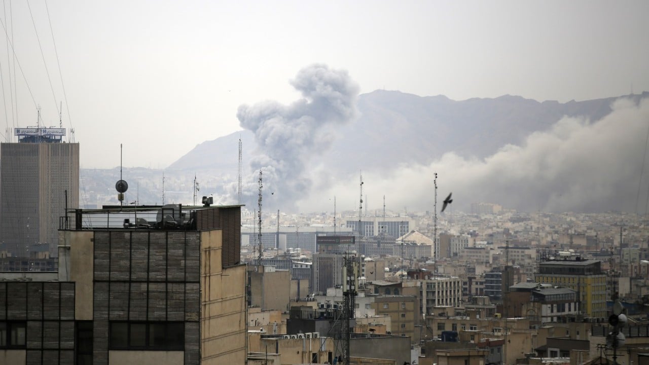 Foto - Haydutlar durmuyor: İran savaşı yeni safhaya geçiyor! Asker yığıyorlar, işte Trump'ın hedefindeki 3 bölge