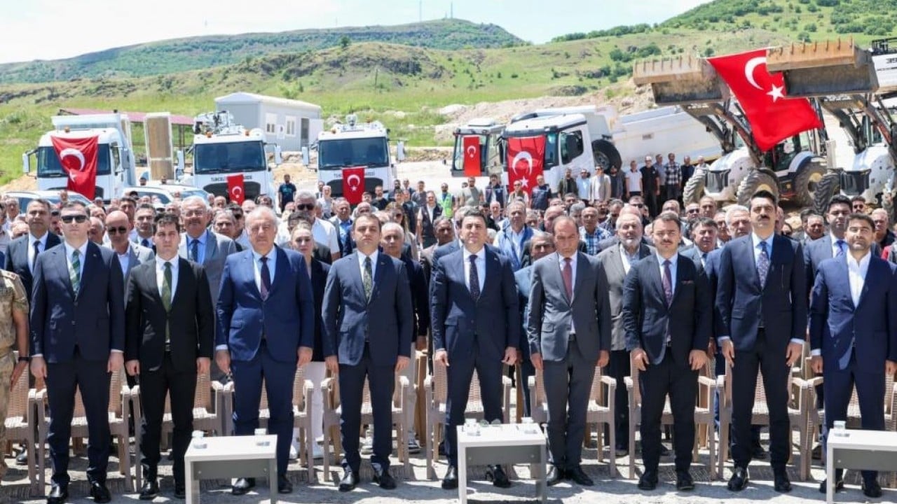 Foto - Hedef 120 kilometre sıcak asfalt Düğmeye basıldı yıpranmayan yola kavuşacak