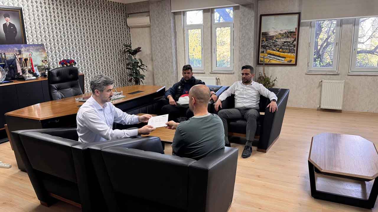 Foto - Helal olsun! Karabük İdmanyurdu'ndan anlamlı hareket