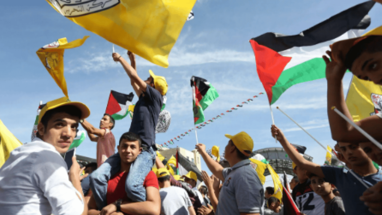 Foto - Helal olsun size! Barça taraftarından dünyaya İsrail dersi: ‘Soykırımcıyı ligden atın!’