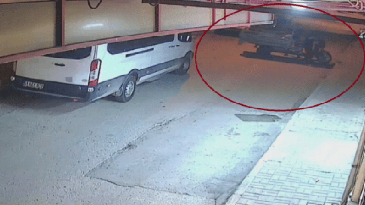 Foto - 'Helal parayla aldım' diyen esnafa polis müjdesi! Çalınan motosikleti 24 saat geçmeden bulundu