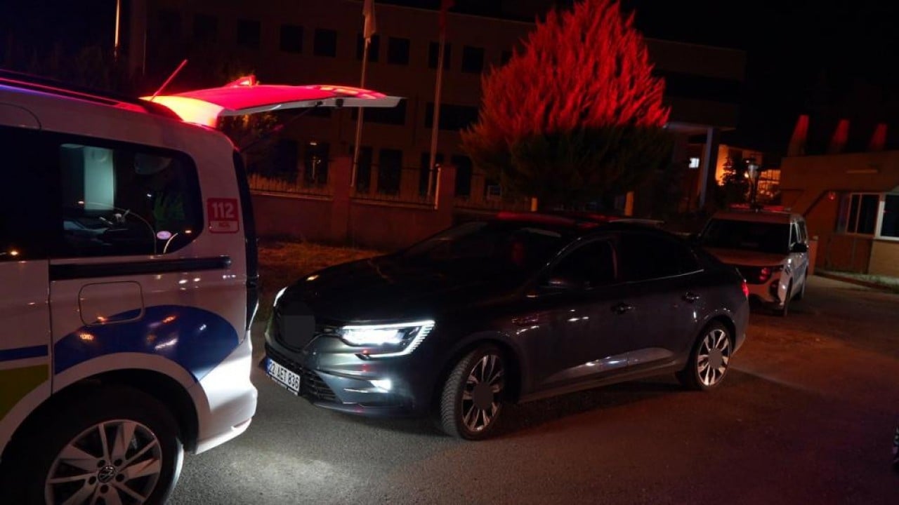Foto - Hem alkollü hem pişkin Pişman değilim aklım yapamadıklarımda 