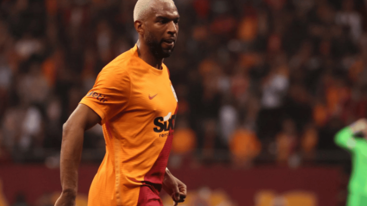 Foto - Hem Galatasaray hem de Liverpool forması giymiş 12 futbolcu