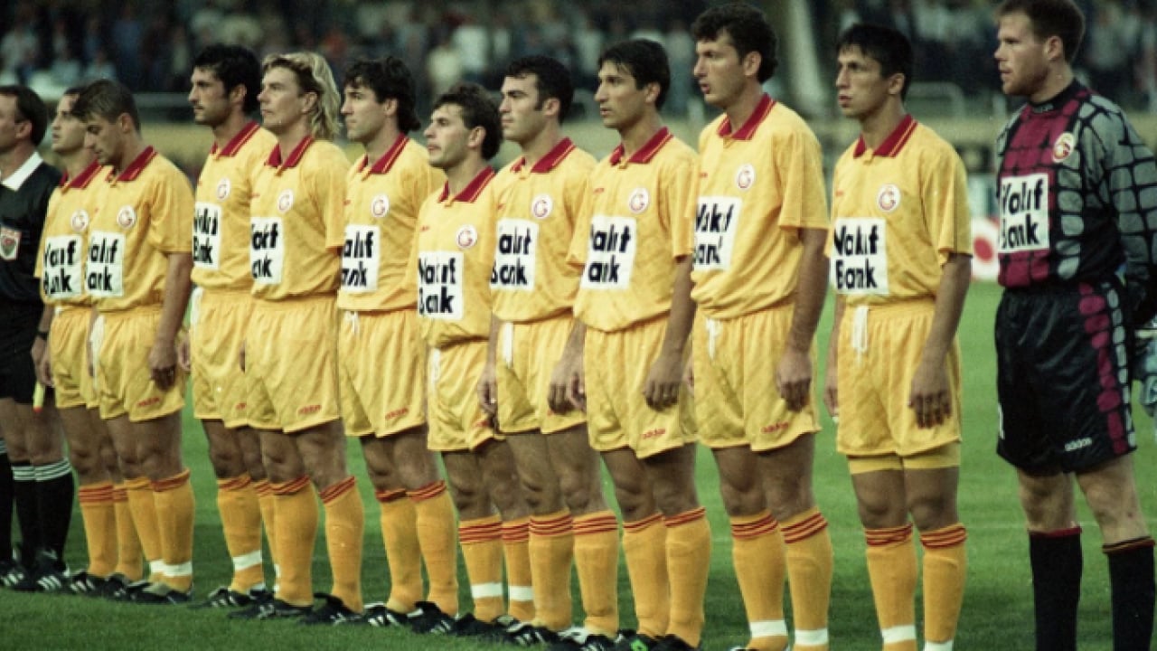 Foto - Hem Galatasaray hem de Liverpool forması giymiş 12 futbolcu