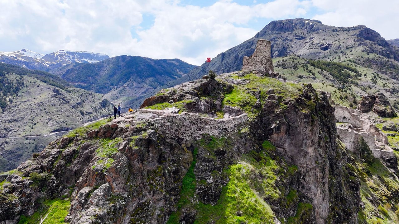 Foto - Hem tarih hem adrenalin! Ayakları titreten manzara