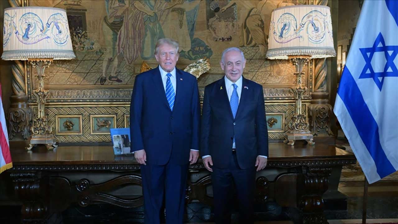 Foto - Hemen telefona sarıldılar! İran füzeleri ateşledi