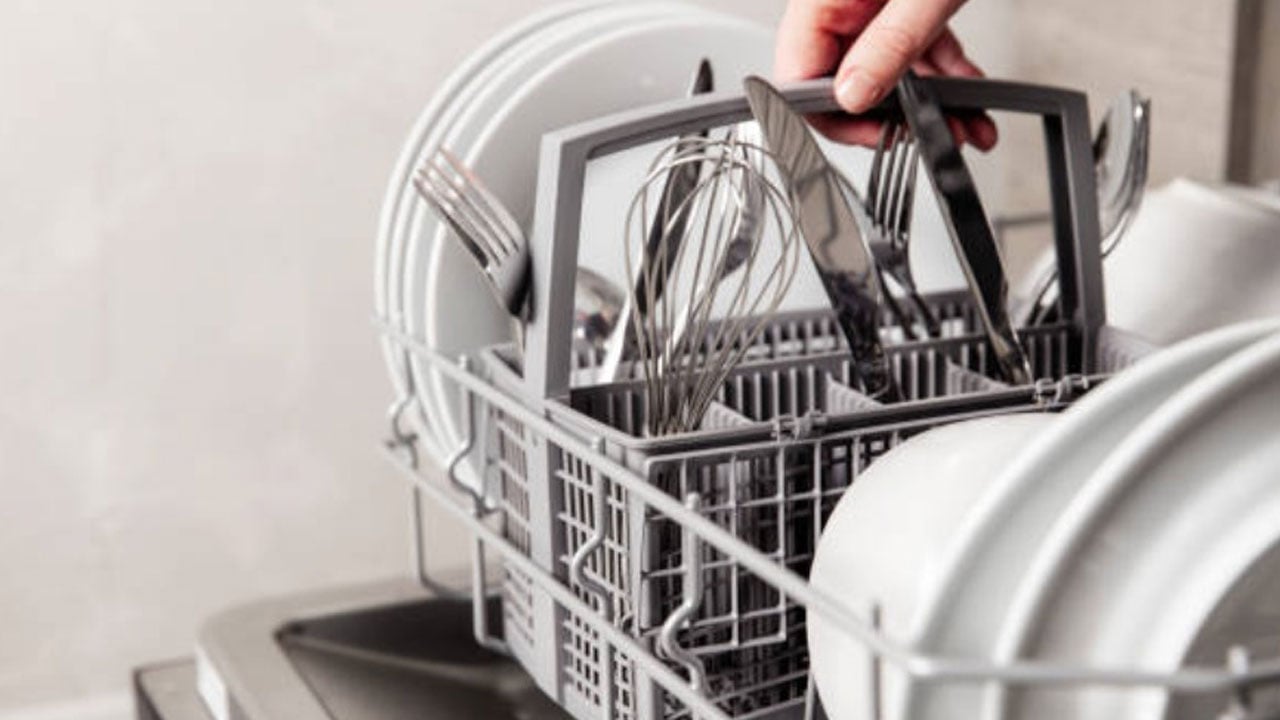 Foto - Hepimiz bu hatayı yapıyoruz! Bulaşıklar makineden kirli mi çıkıyor? 