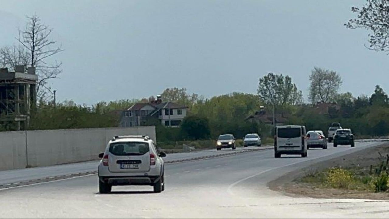 Her arabada var! Bu kolu çeken hapse girebilir
