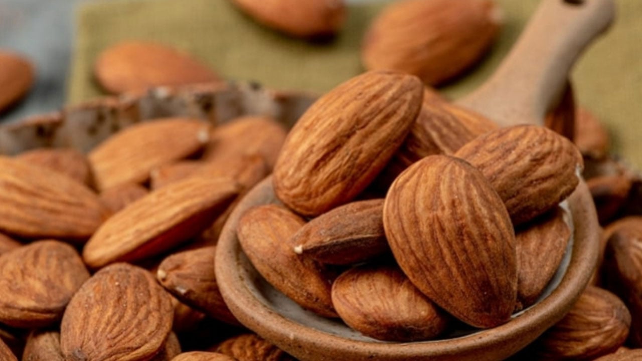 Foto - Her gün tüketenler farkı hissediyor! Badem tüketince vücutta neler oluyor?