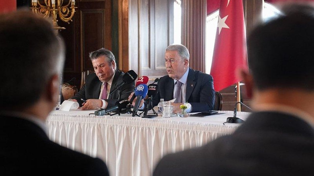 Foto - Her kafadan bir ses çıkıyordu! S-400’lerle ilgili iddialara Hulusi Akar’dan yalanlama