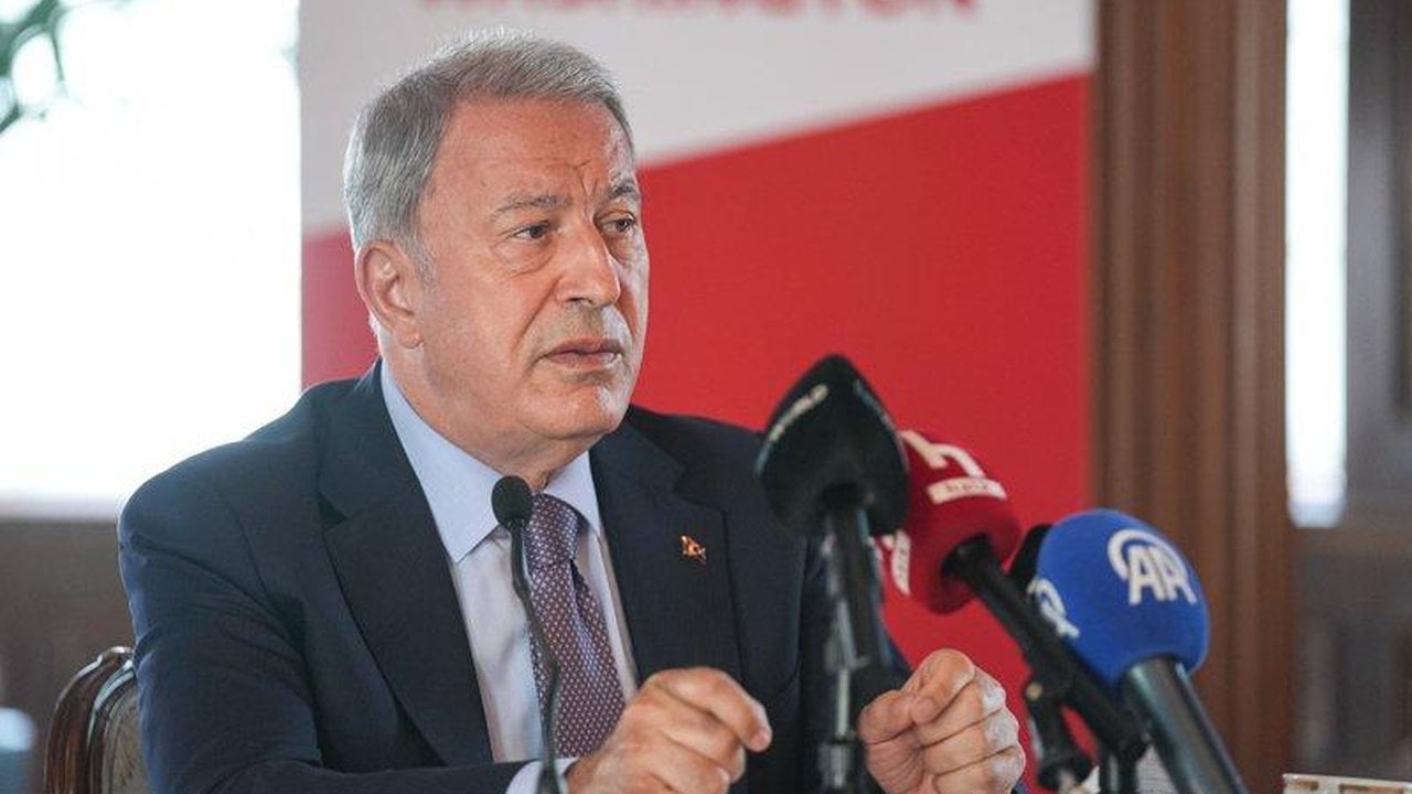 Foto - Her kafadan bir ses çıkıyordu! S-400’lerle ilgili iddialara Hulusi Akar’dan yalanlama