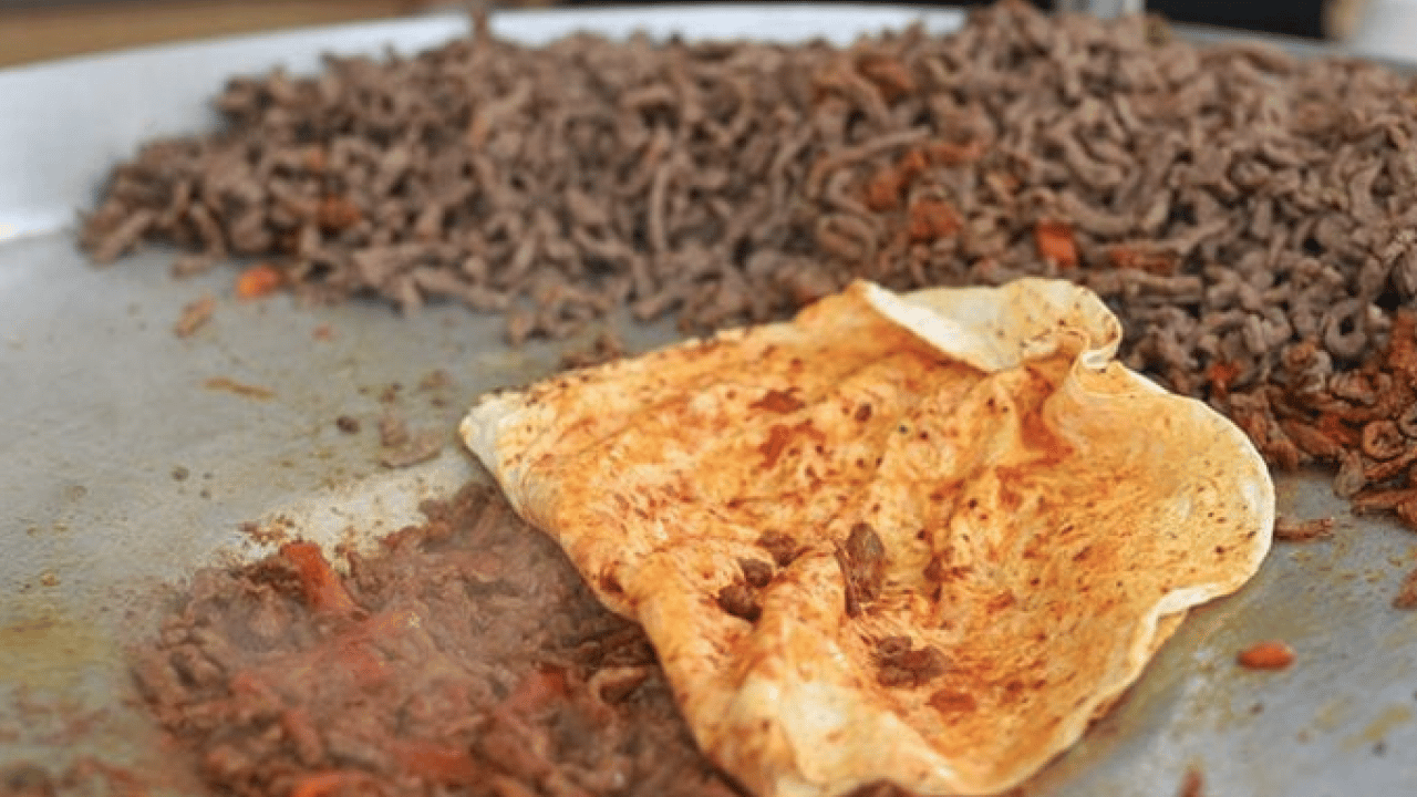 Foto - Her kafadan bir ses çıkıyordu ve uzmanlar "sokak lezzetleri"nde dikkat edilmesi gerekenleri açıkladı 