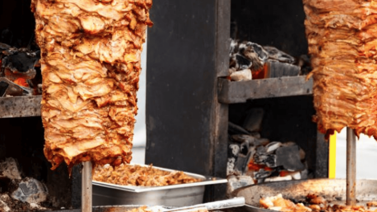 Foto - Her kafadan bir ses çıkıyordu ve uzmanlar "sokak lezzetleri"nde dikkat edilmesi gerekenleri açıkladı 