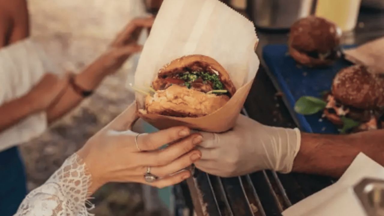 Foto - Her kafadan bir ses çıkıyordu ve uzmanlar "sokak lezzetleri"nde dikkat edilmesi gerekenleri açıkladı 
