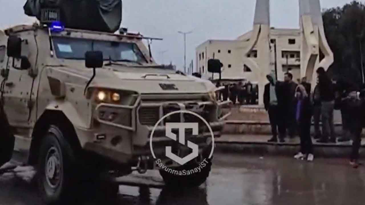 Foto - Her masada varız! Türkiye'den aldıkları silahlarla pek çok şehri kurtardılar, AMAZON 4×4 kameralara takıldı