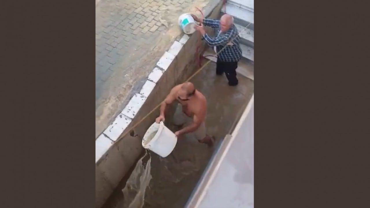 Foto - Her şey çok güzel oluyor mu? İSKİ sayesinde ev göle döndü