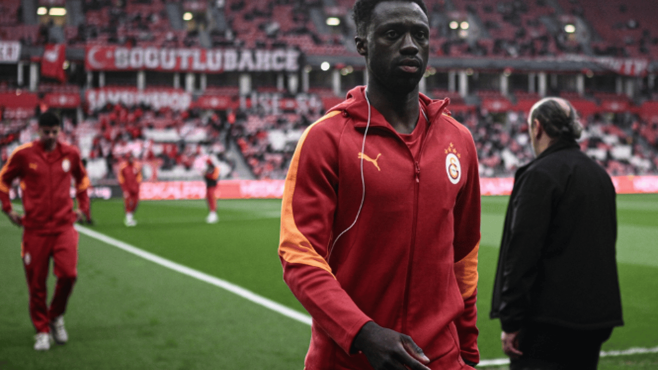 Foto - Her şey o maç sonrası meydana geldi! Davinson Sanchez, Okan Buruk ve Dursun Özbek'in arasını açtı!