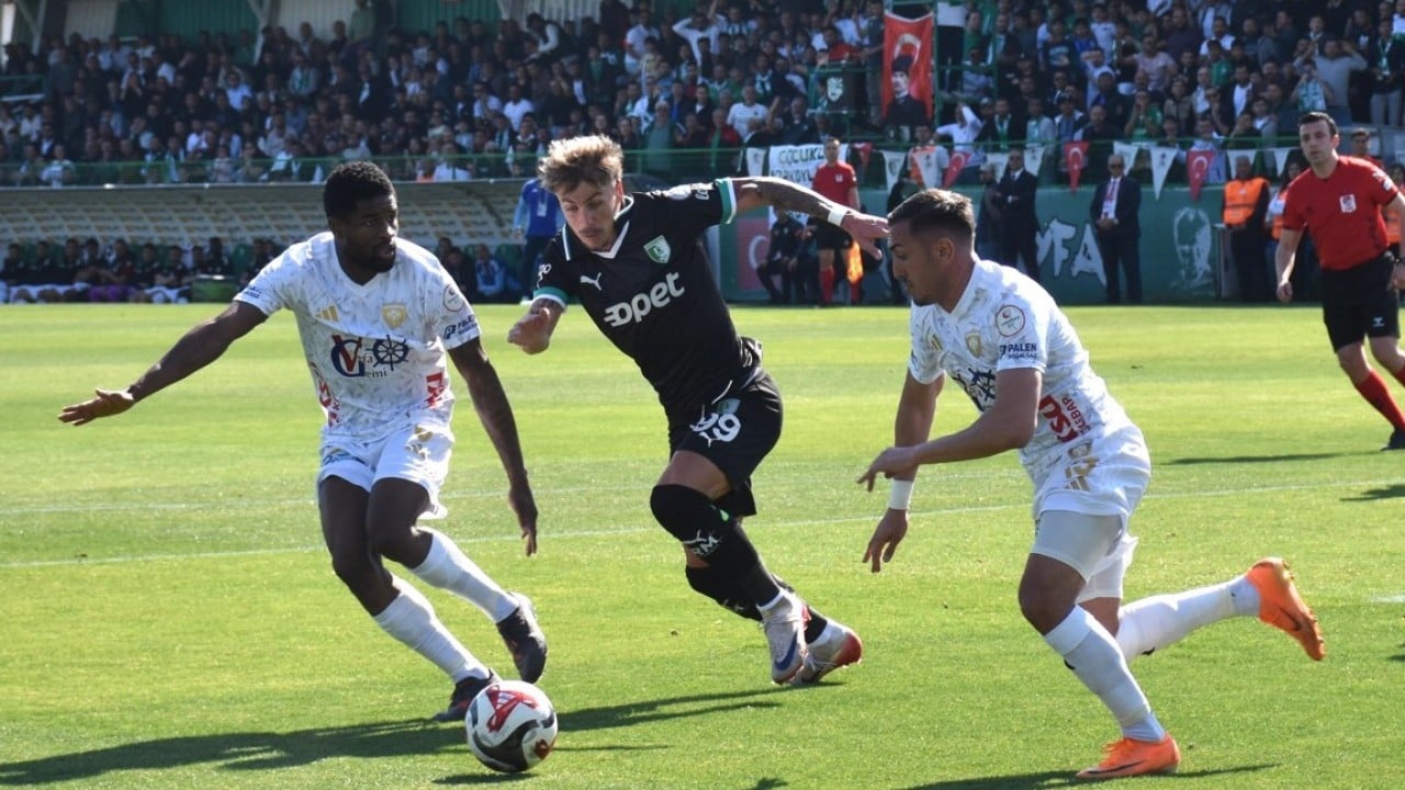 Foto - Her şey transfer yasağı ile başladı! Erzurumspor FK'nin Süper Lig’e uzanan başarı hikâyesi