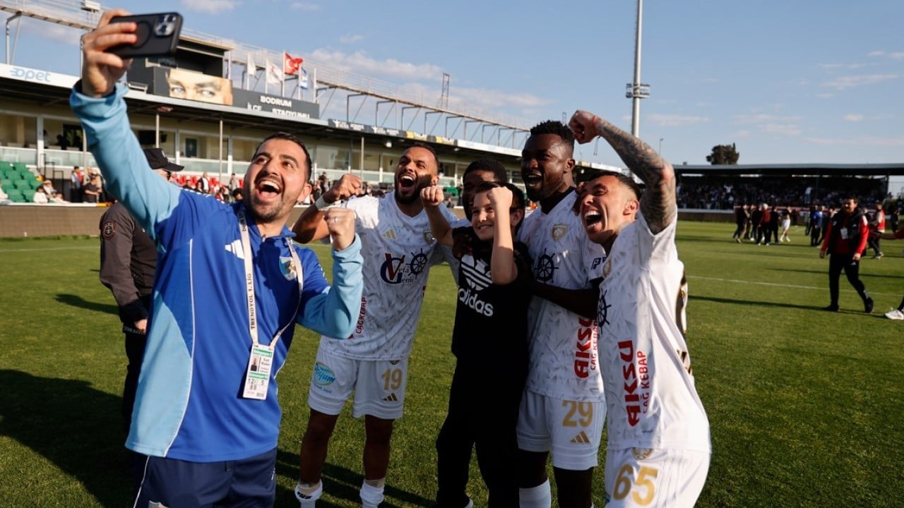 Foto - Her şey transfer yasağı ile başladı! Erzurumspor FK'nin Süper Lig’e uzanan başarı hikâyesi