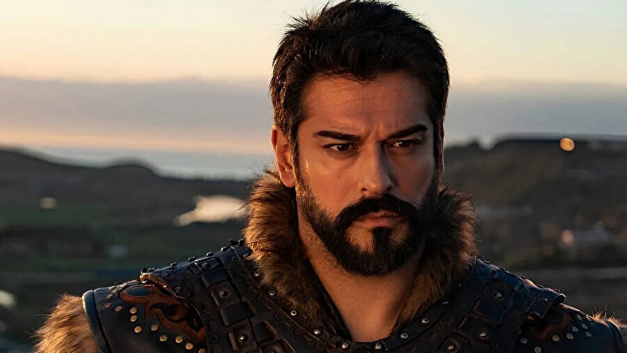 Foto - "Her şeyini satıyor" denilmişti! Burak Özçivit, Türkiye’yi terk mi ediyor? 