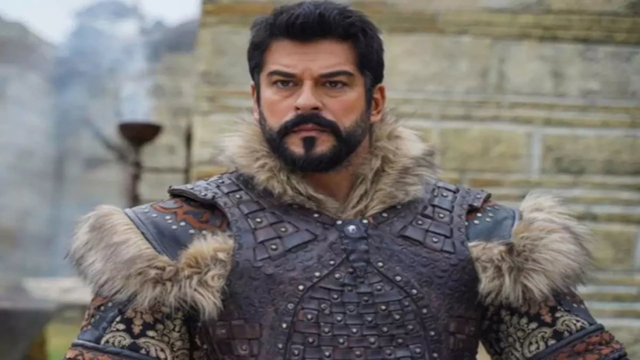 Foto - "Her şeyini satıyor" denilmişti! Burak Özçivit, Türkiye’yi terk mi ediyor? 